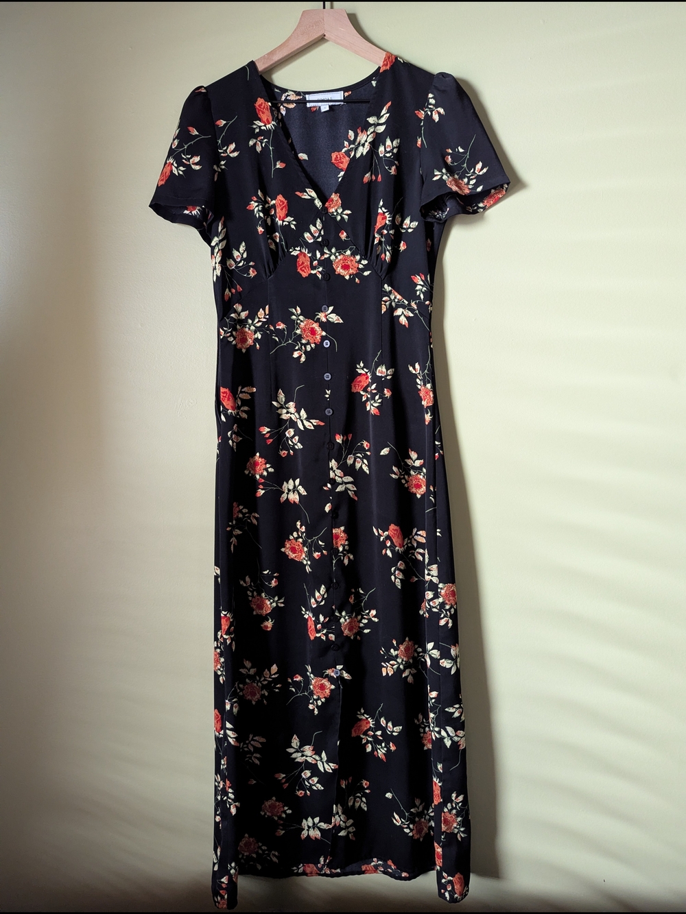 RIHOAS Black Floral Maxi Dress with Puff Sleeves - Picture 2 of 3